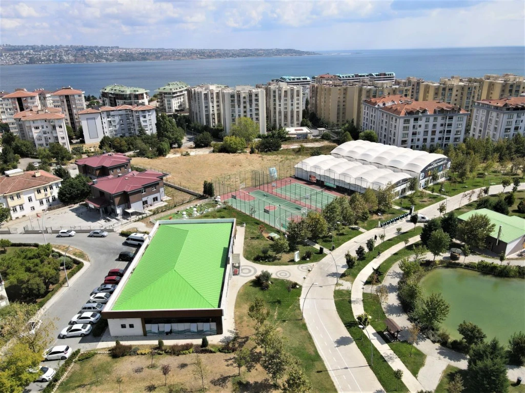 BÜYÜKÇEKMECE SOCIAL AND SPORTS FACILITIES