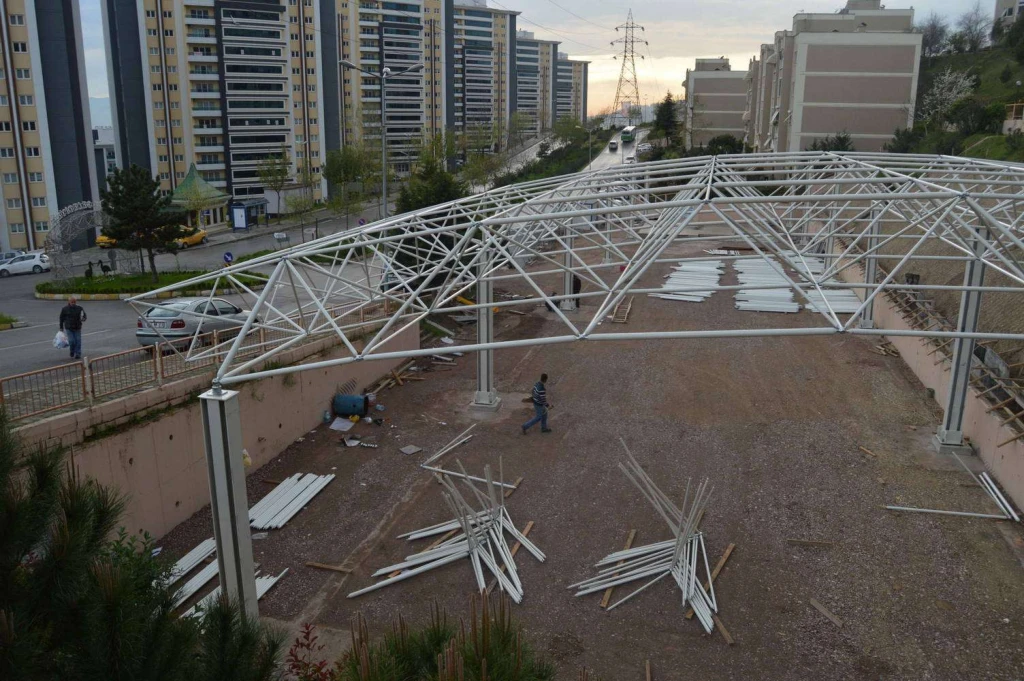 IZMIT MUNICIPALITY SOCIAL FACILITIES AND CANOPY CONSTRUCTION