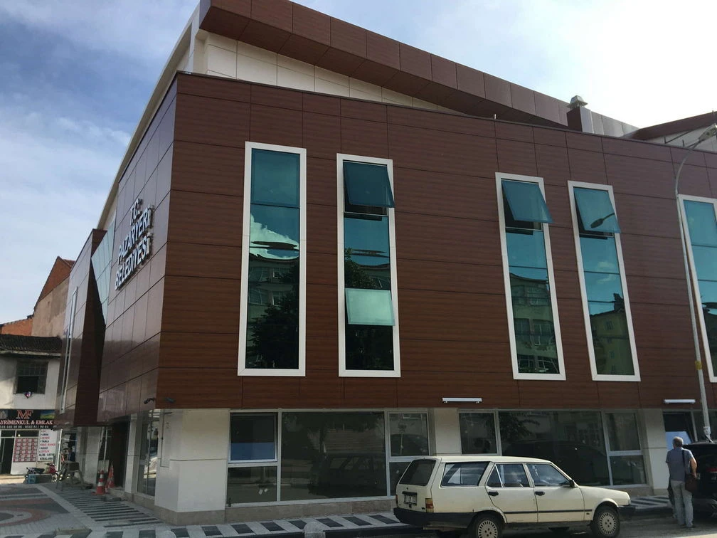 PAZARYERİ TRADE AND CULTURAL CENTER