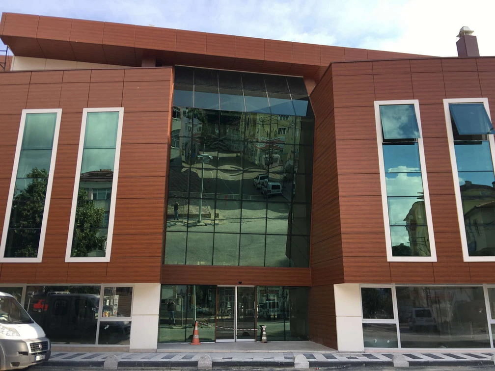 PAZARYERİ TRADE AND CULTURAL CENTER