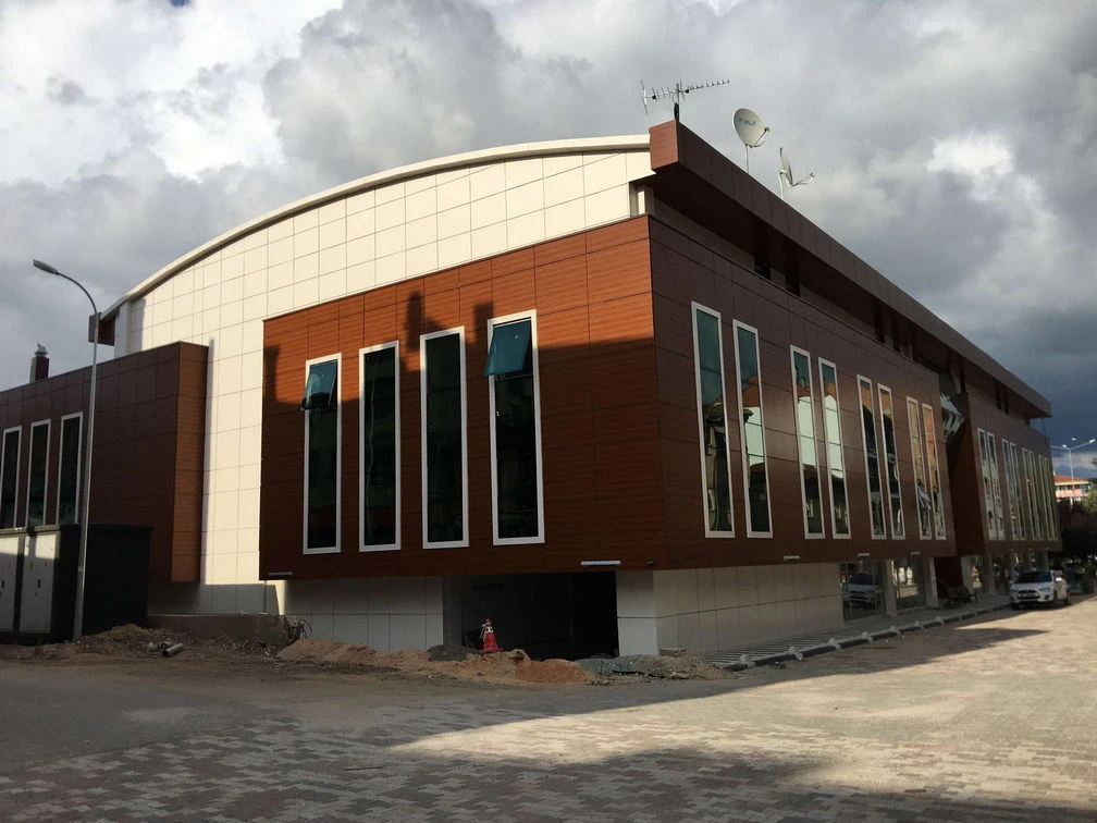 PAZARYERİ TRADE AND CULTURAL CENTER