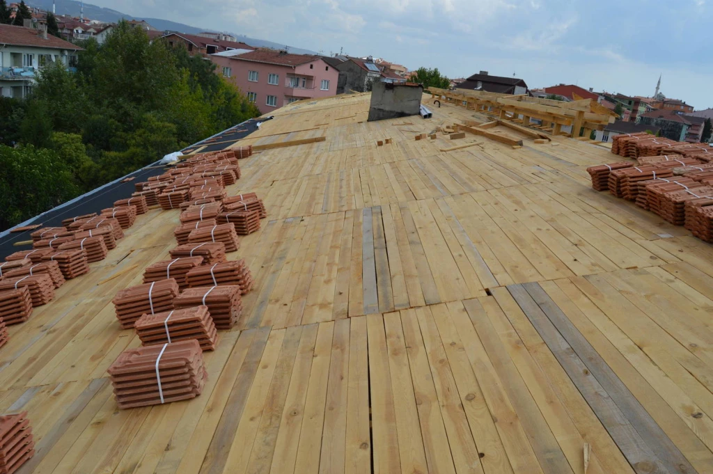 TÜPRAŞ 50th ANNIVERSARY HIGH SCHOOL RENOVATION WORKS